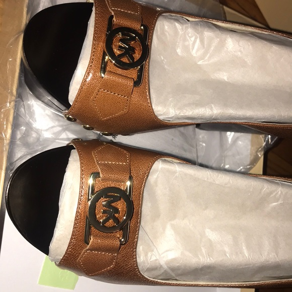 Never worn Micheal Kora - Picture 3 of 6